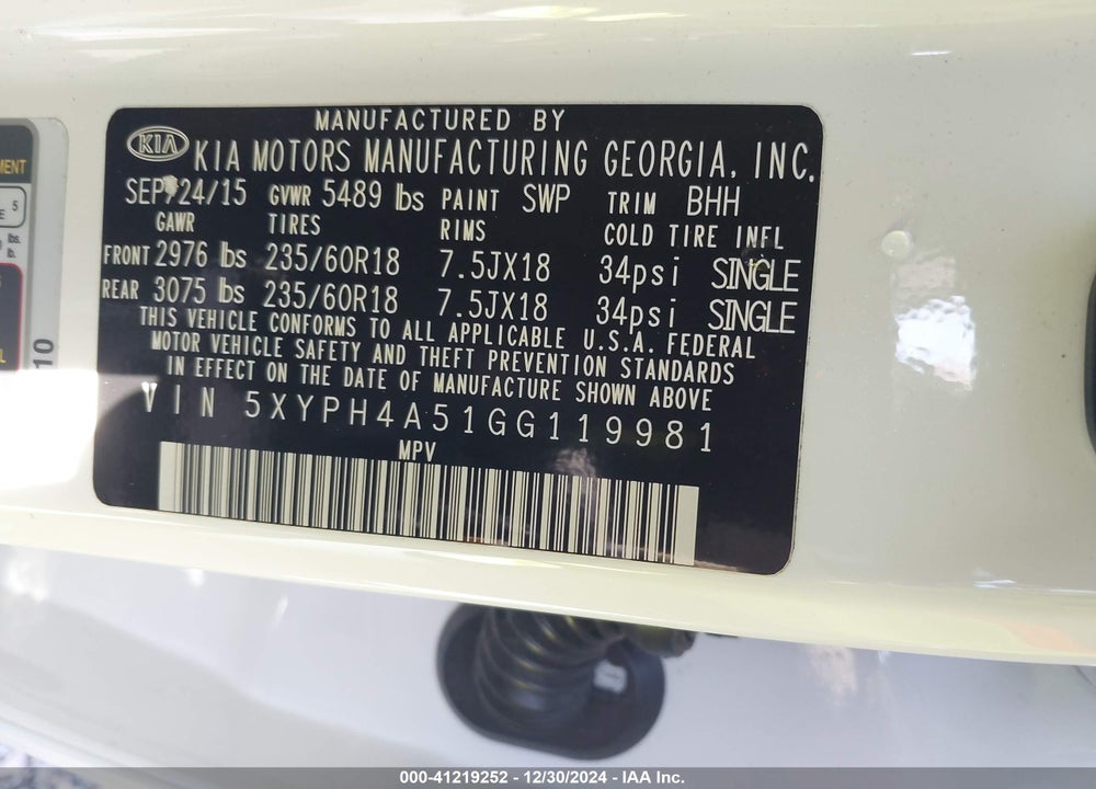 2016 KIA SORENTO 3.3L EX VIN: 5XYPH4A51GG119981