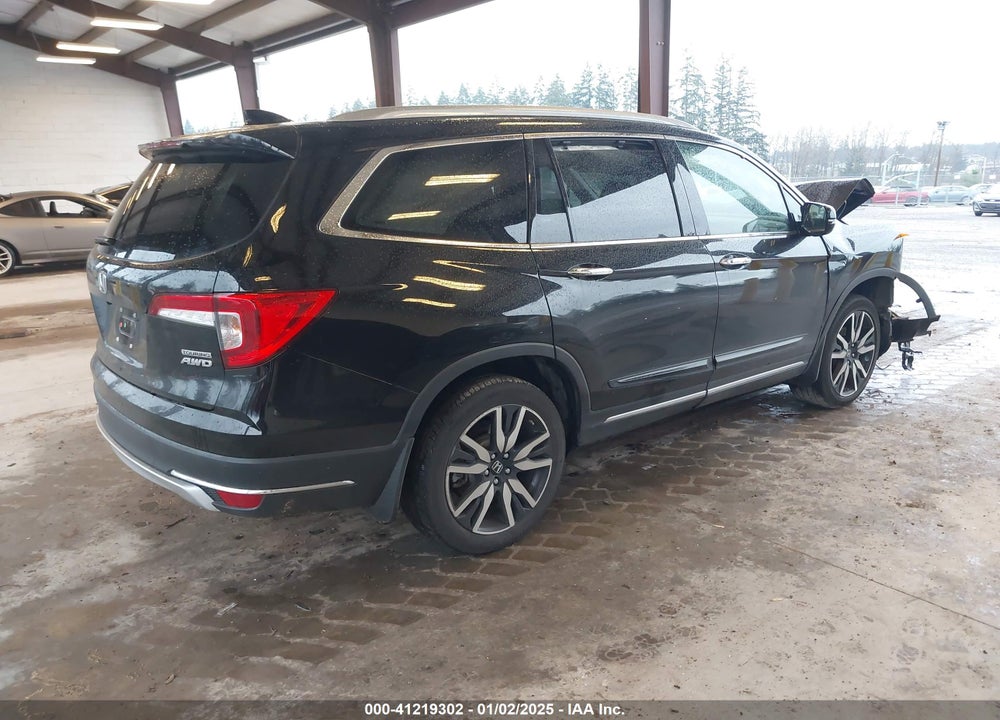 2021 HONDA PILOT AWD TOURING 8 PASSENGER VIN: 5FNYF6H92MB032740
