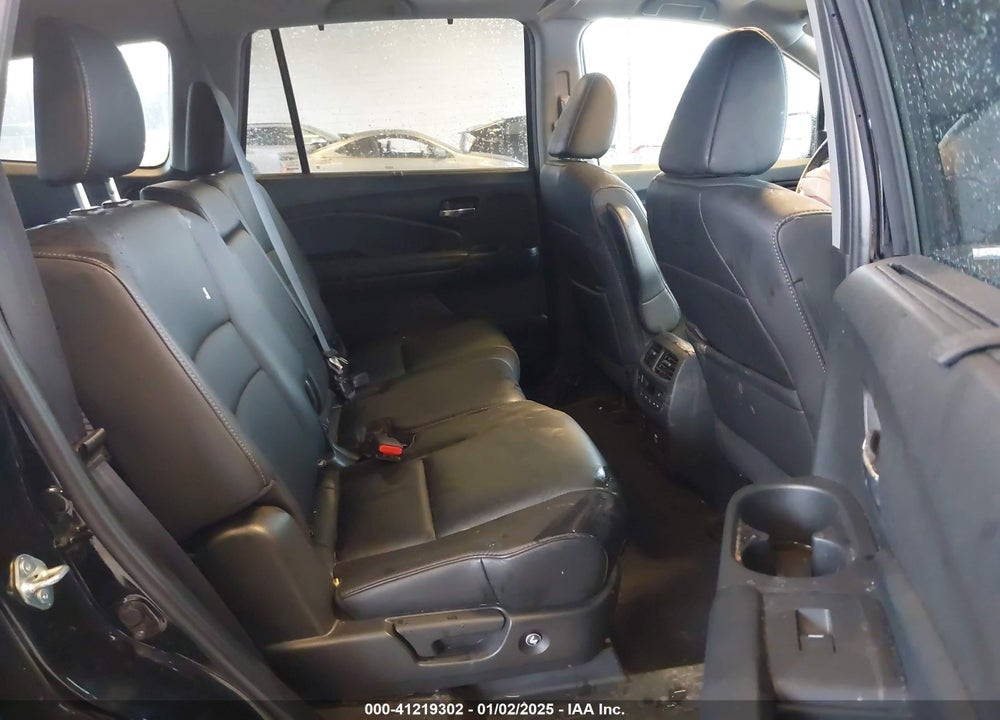 2021 HONDA PILOT AWD TOURING 8 PASSENGER VIN: 5FNYF6H92MB032740