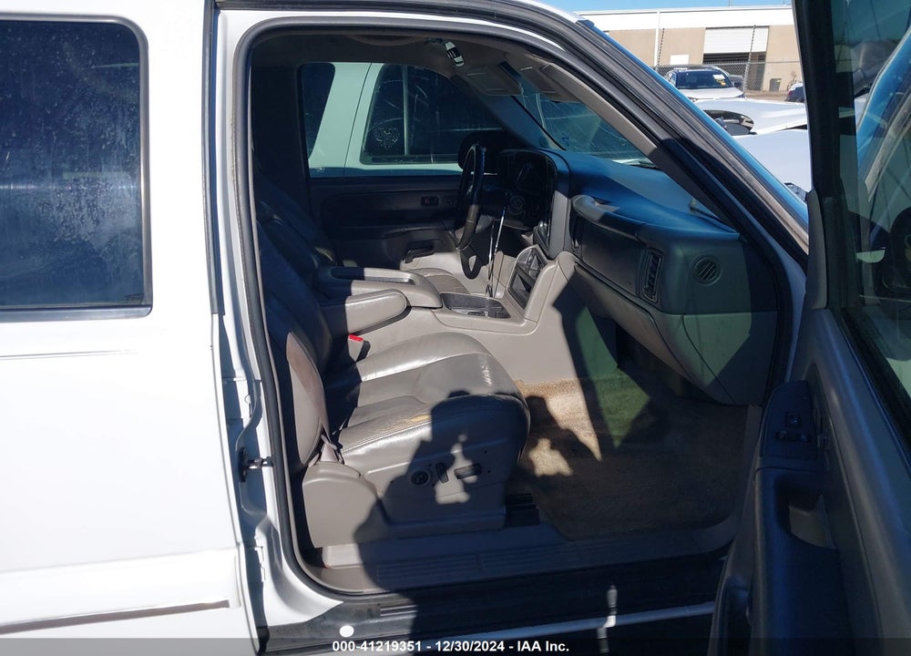 2003 CHEVROLET TAHOE LT VIN: 1GNEK13Z23J155820