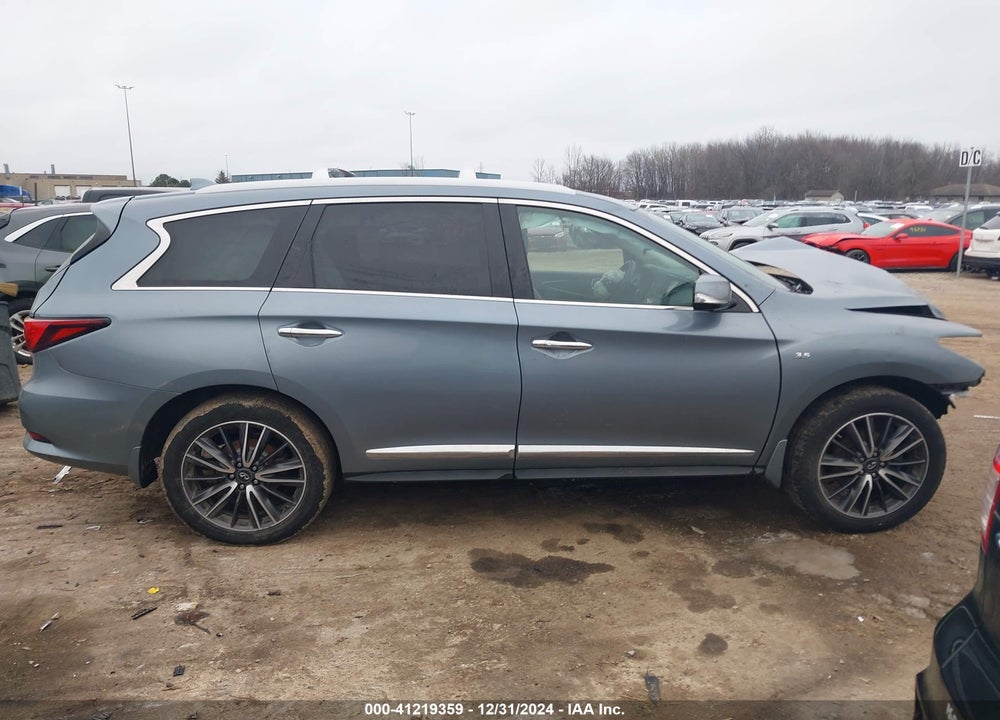 2017 INFINITI QX60 VIN: 5N1DL0MM7HC511104