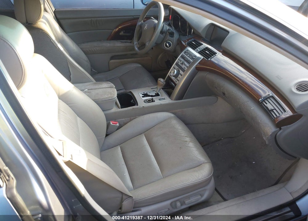 2006 ACURA RL 3.5 VIN: JH4KB16566C007617