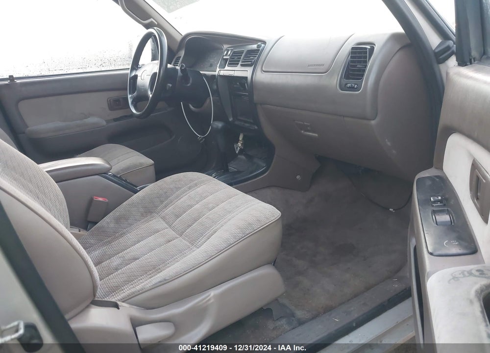 1998 TOYOTA 4RUNNER VIN: JT3GM84R2W0026672