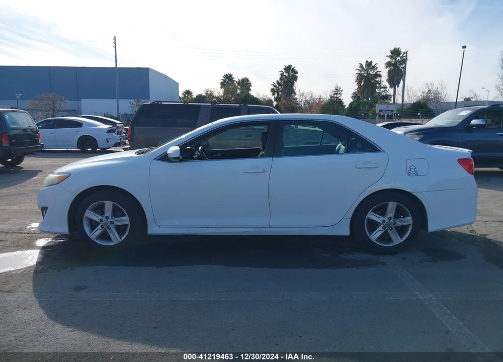 2012 TOYOTA CAMRY SE VIN: 4T1BF1FK0CU573219