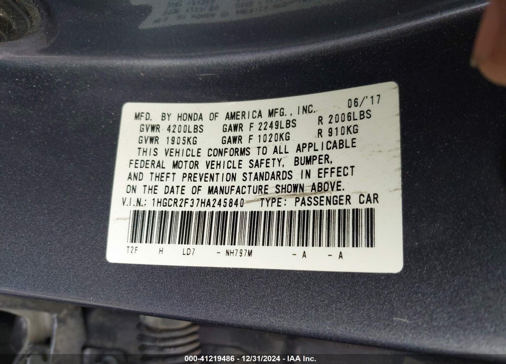 2017 HONDA ACCORD VIN: 1HGCR2F37HA245840