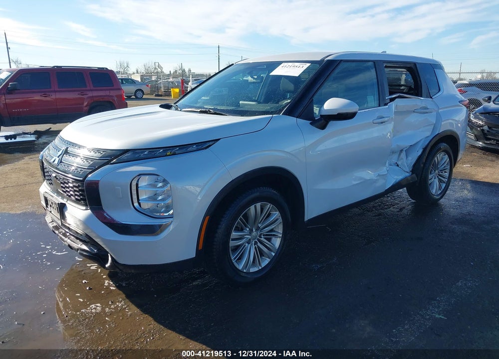 2024 MITSUBISHI OUTLANDER ES 2.5 S-AWC VIN: JA4J4UA89RZ044005