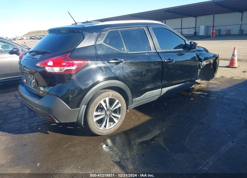 2019 NISSAN KICKS SV VIN: 3N1CP5CU9KL568079