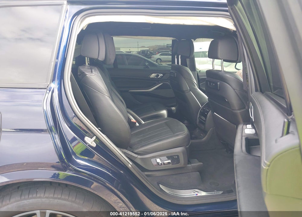 2021 BMW X7 XDRIVE40I VIN: 5UXCW2C00M9E43416