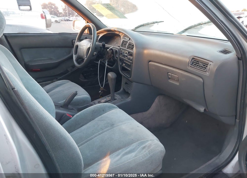 1992 TOYOTA CAMRY LE VIN: 4T1SK12E1NU033456