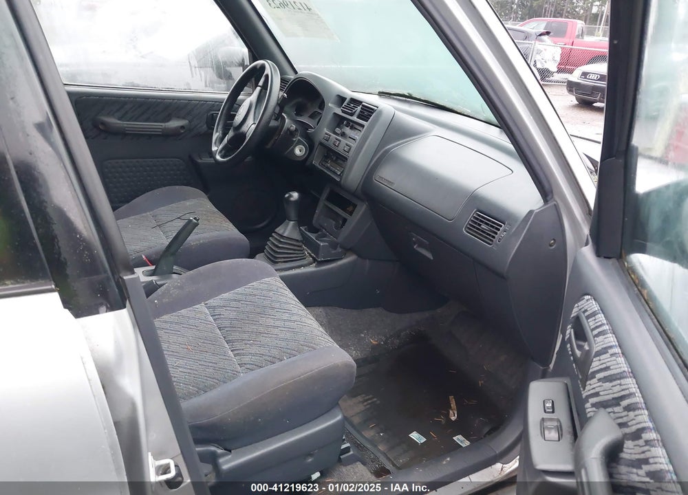 1998 TOYOTA RAV4 VIN: JT3HP10V4W7095599