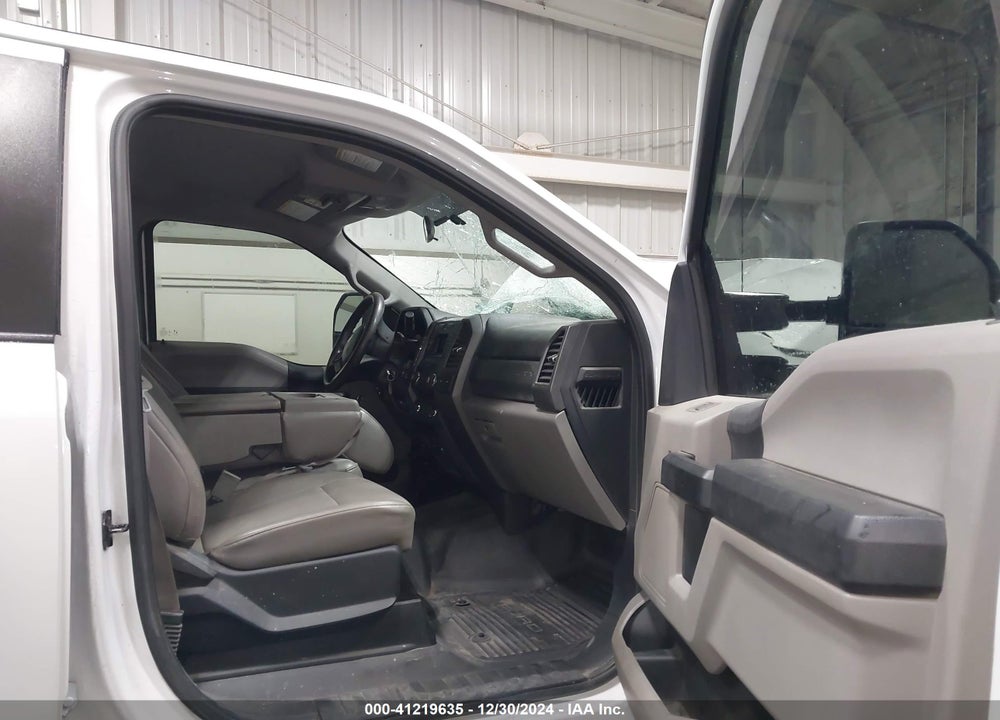 2019 FORD F-250 XL VIN: 1FT7W2B68KEG87356