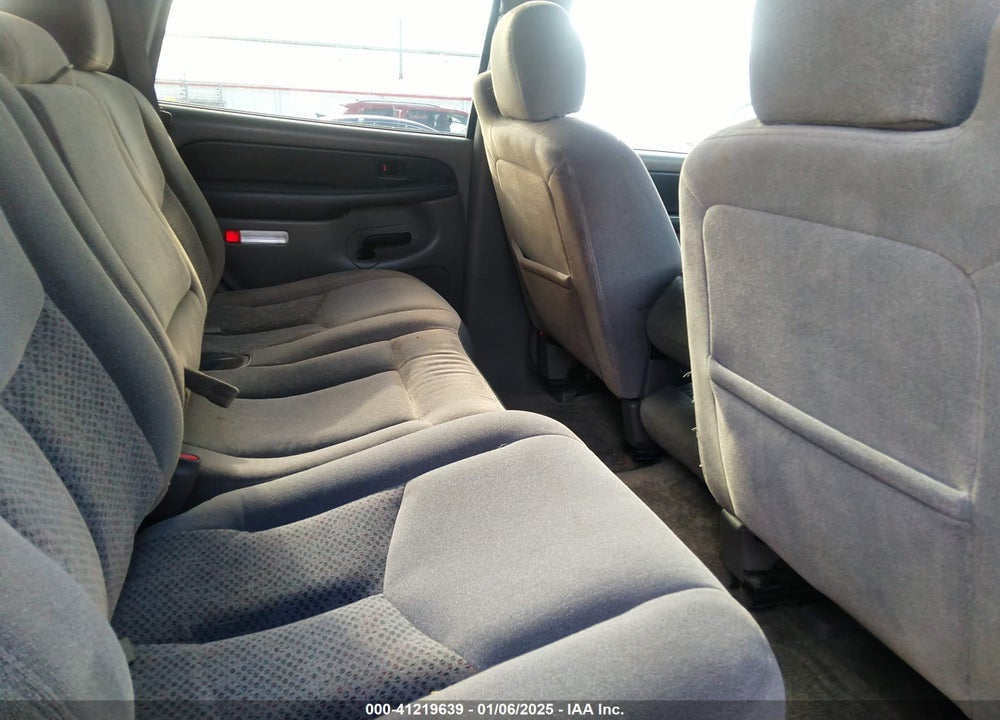 2003 CHEVROLET TAHOE LS VIN: 1GNEK13V33J215889