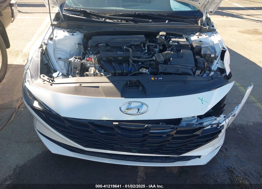 2022 HYUNDAI ELANTRA VIN: 5NPLS4AG7NH061804