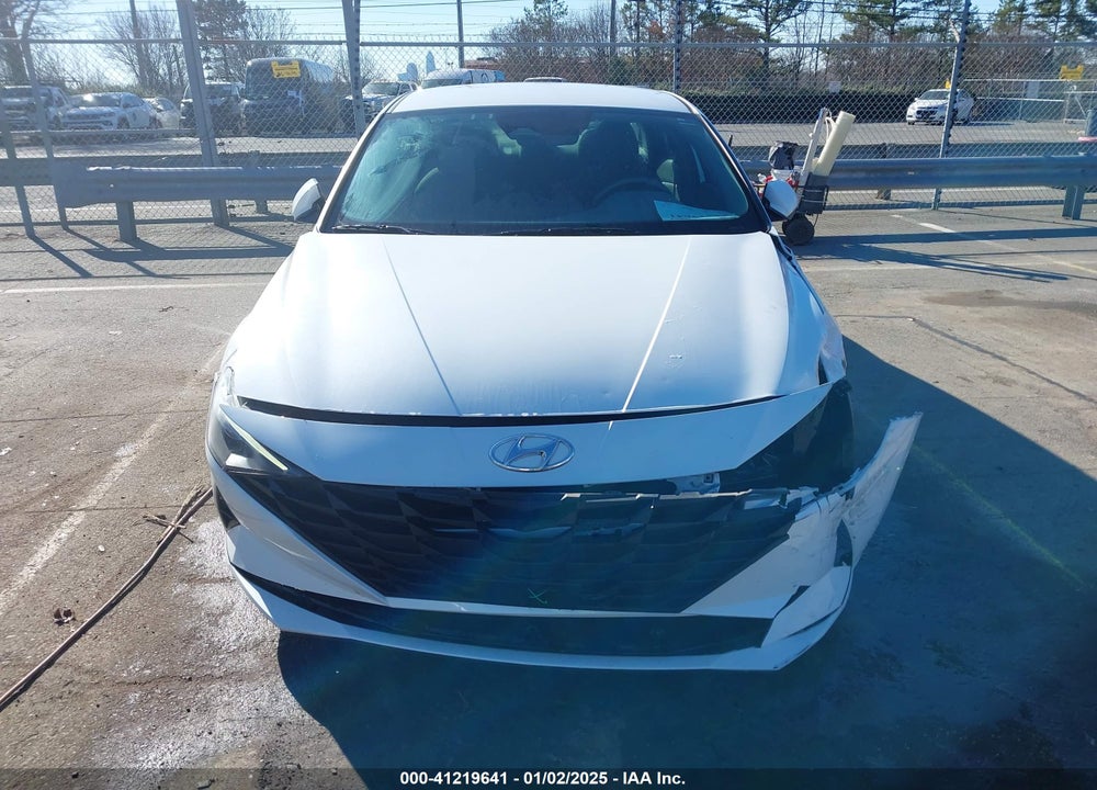 2022 HYUNDAI ELANTRA VIN: 5NPLS4AG7NH061804