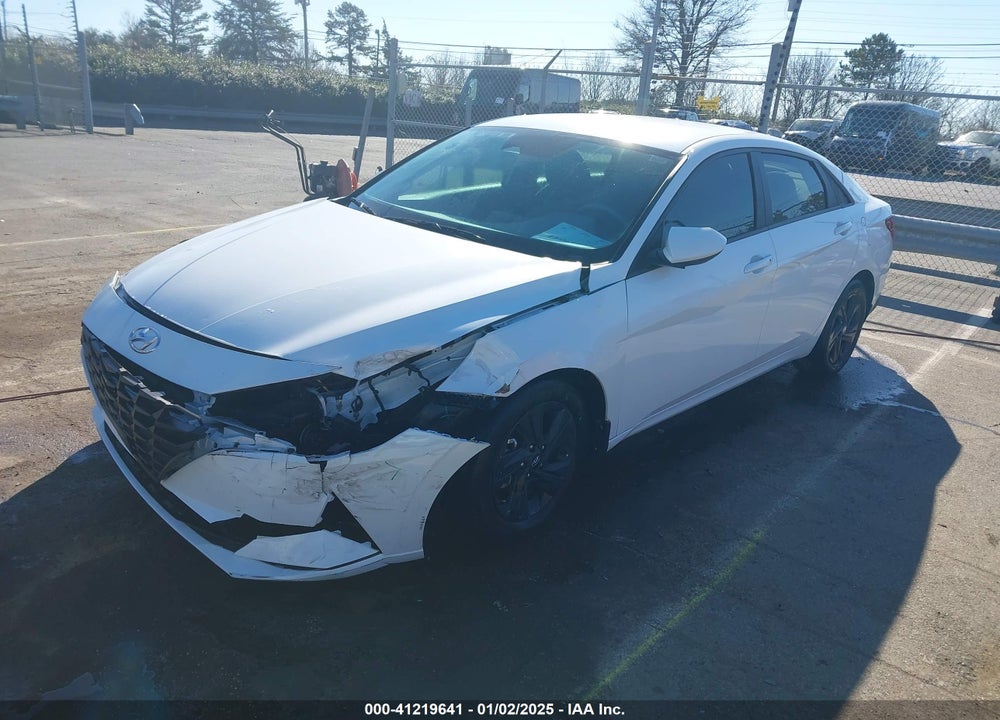2022 HYUNDAI ELANTRA VIN: 5NPLS4AG7NH061804