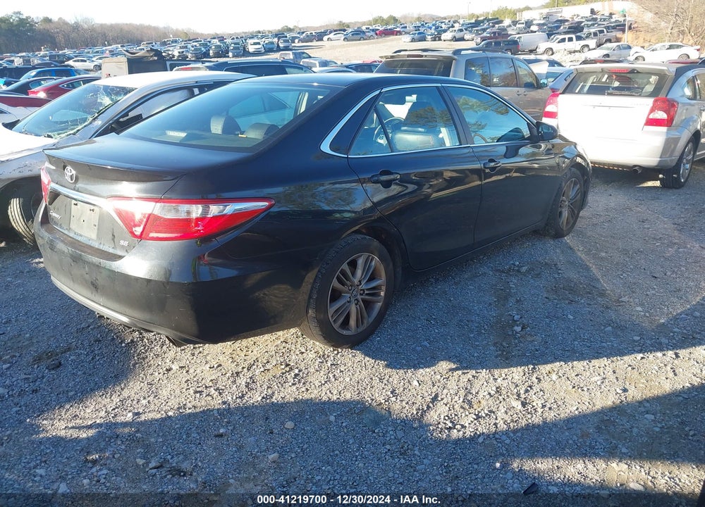 2015 TOYOTA CAMRY SE VIN: 4T1BF1FK7FU002704