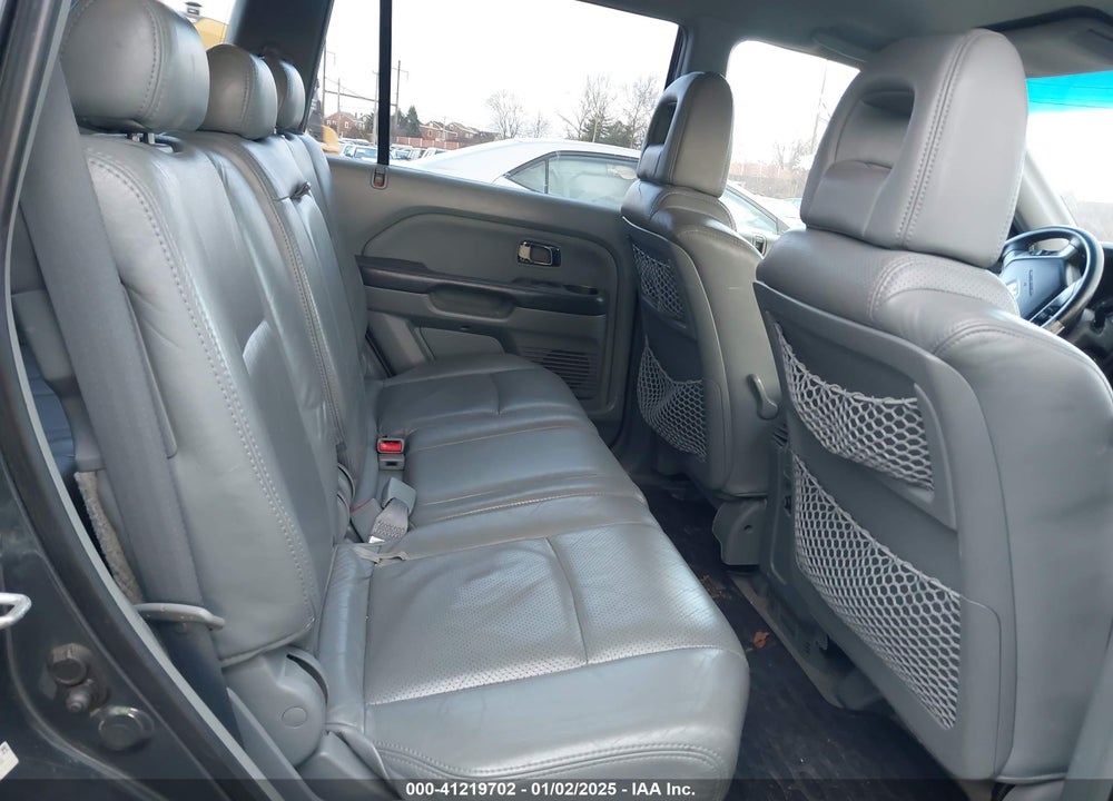 2004 HONDA PILOT EX-L VIN: 2HKYF18584H571249
