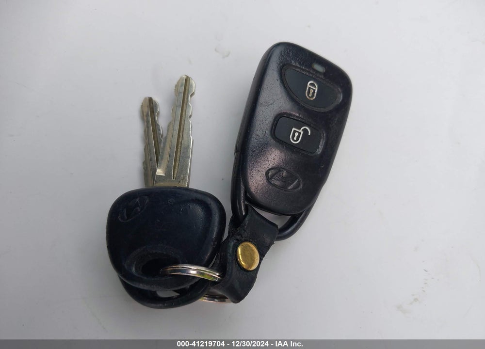 2007 HYUNDAI ACCENT GLS VIN: KMHCN46C17U164086