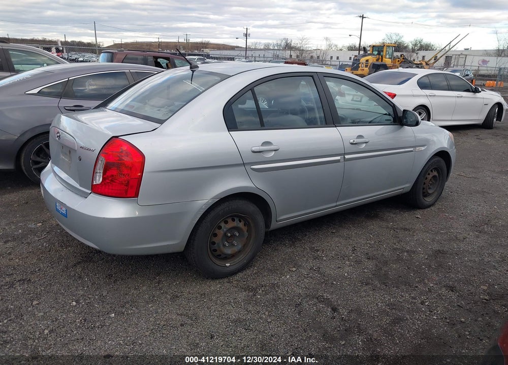 2007 HYUNDAI ACCENT GLS VIN: KMHCN46C17U164086