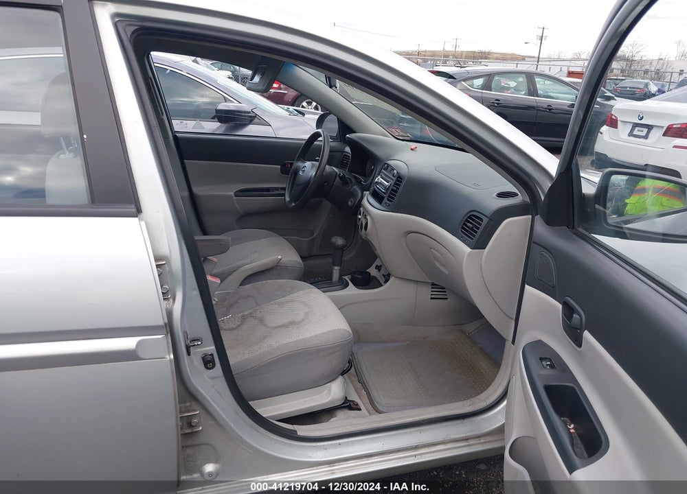 2007 HYUNDAI ACCENT GLS VIN: KMHCN46C17U164086