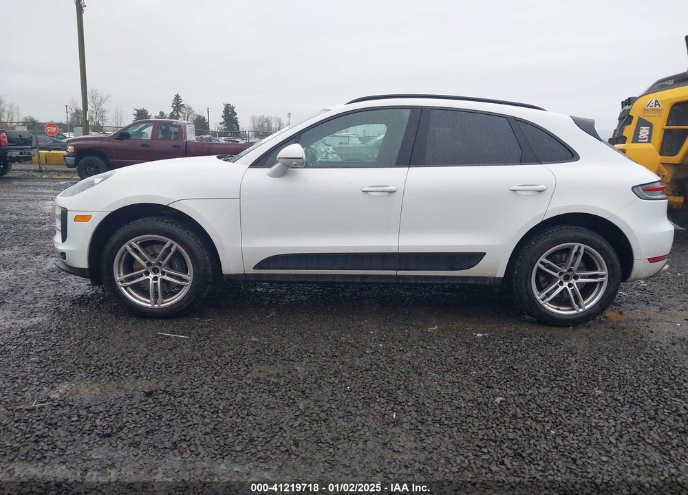 2020 PORSCHE MACAN VIN: WP1AA2A54LLB11823