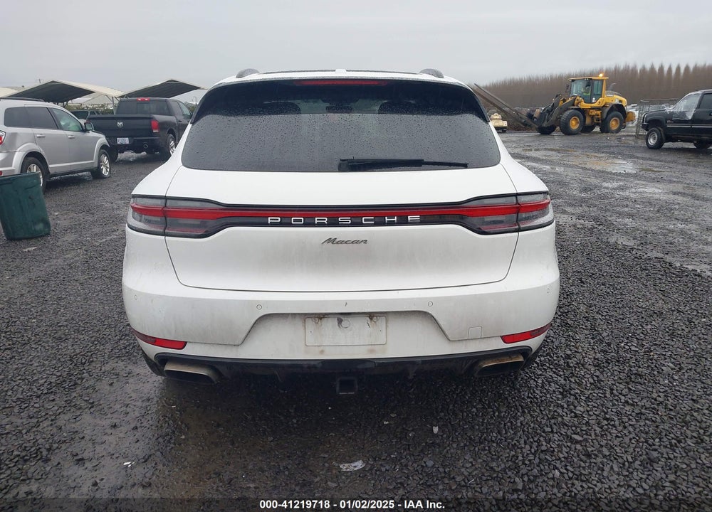 2020 PORSCHE MACAN VIN: WP1AA2A54LLB11823