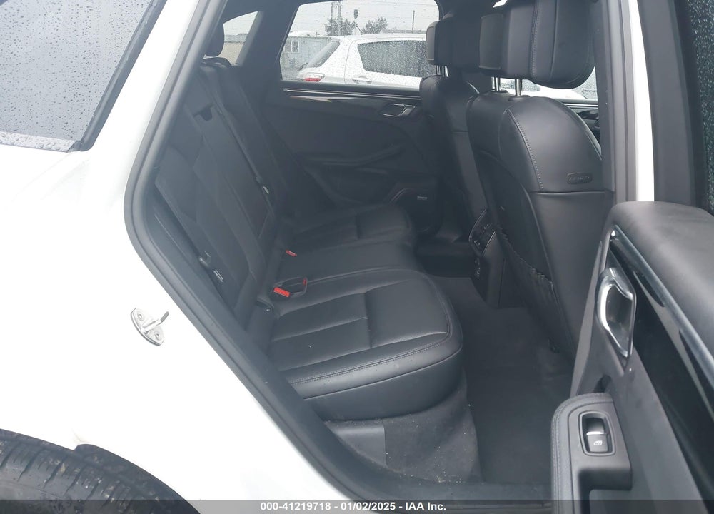 2020 PORSCHE MACAN VIN: WP1AA2A54LLB11823