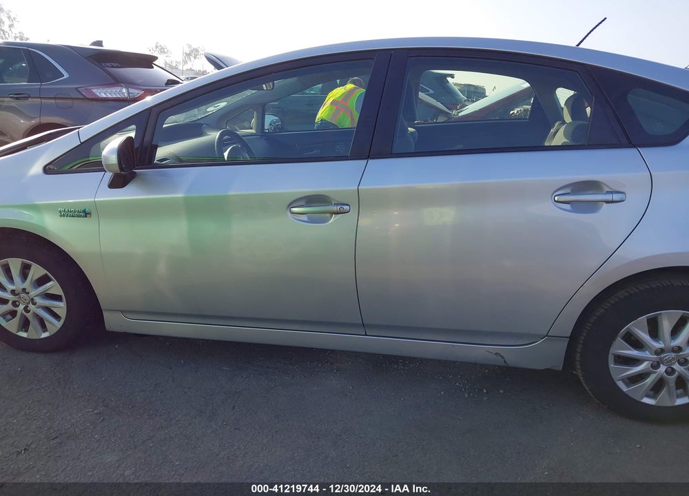 2013 TOYOTA PRIUS PLUG-IN VIN: JTDKN3DP4D3046390