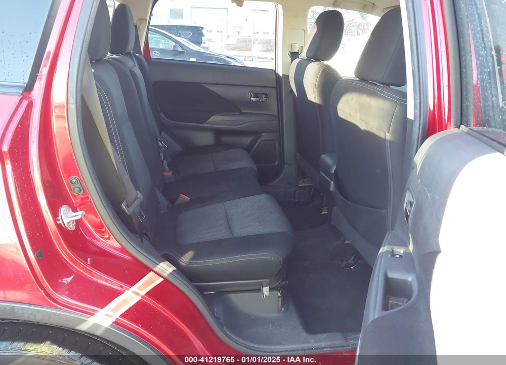 2018 MITSUBISHI OUTLANDER SE VIN: JA4AD3A38JZ011175
