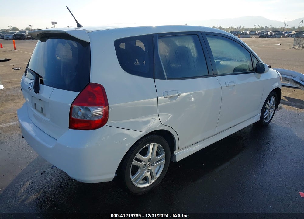 2008 HONDA FIT SPORT VIN: JHMGD38688S009329