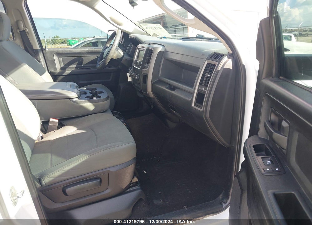 2016 RAM 1500 EXPRESS VIN: 1C6RR7KTXGS281713