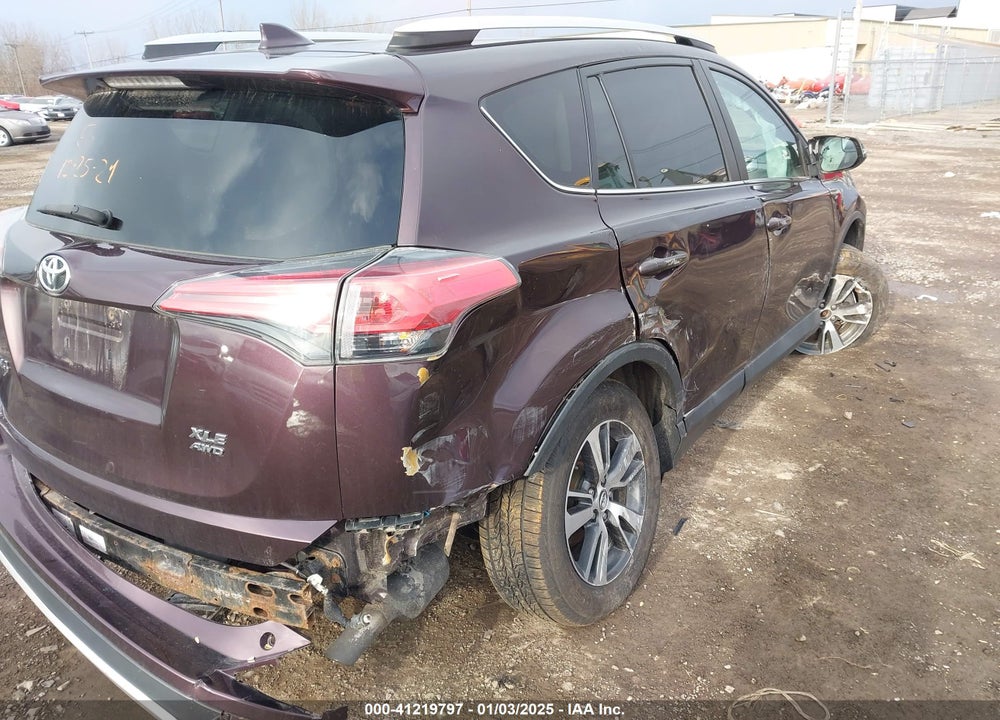 2016 TOYOTA RAV4 XLE VIN: 2T3RFREVXGW528276