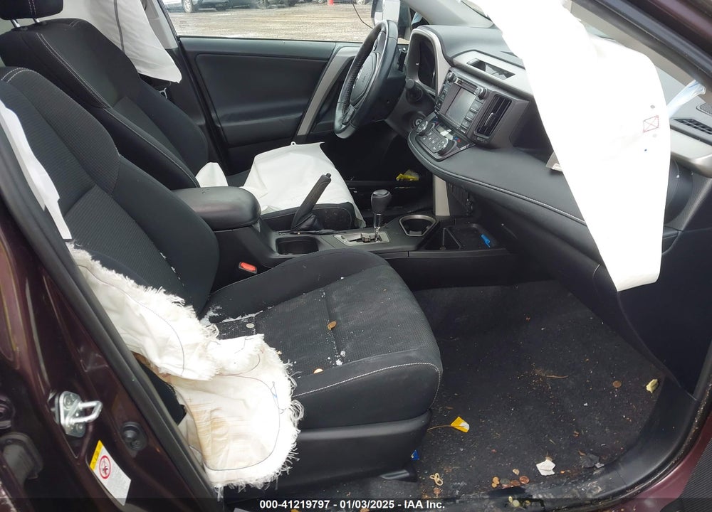 2016 TOYOTA RAV4 XLE VIN: 2T3RFREVXGW528276