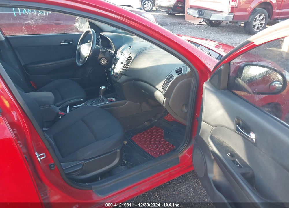 2009 HYUNDAI ELANTRA TOURING VIN: KMHDC86E49U032607
