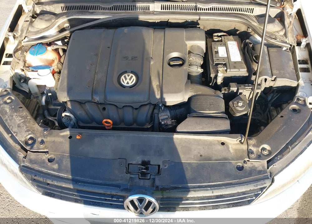 2011 VOLKSWAGEN JETTA 2.5L SE VIN: 3VWDZ7AJ9BM331275
