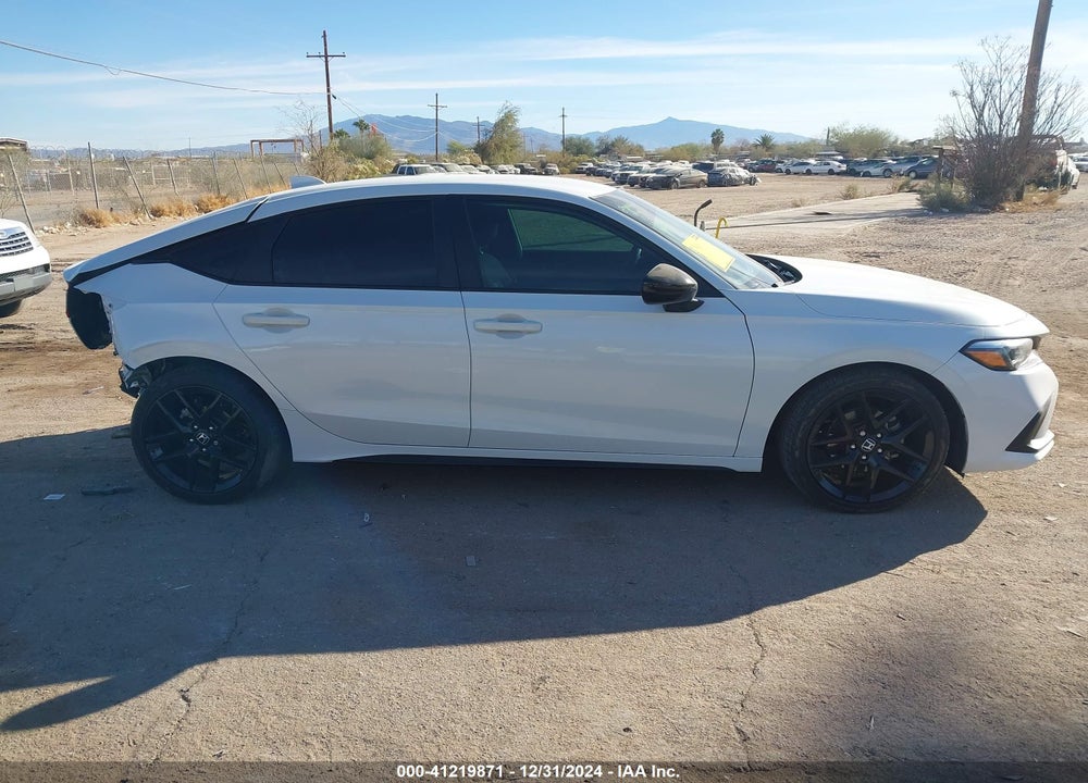 2022 HONDA CIVIC VIN: 19XFL2H81NE020487