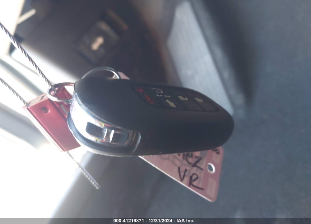 2022 HONDA CIVIC VIN: 19XFL2H81NE020487