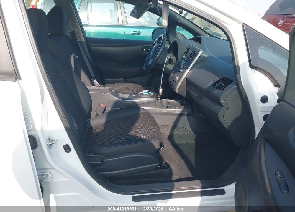 2013 NISSAN LEAF S VIN: 1N4AZ0CP2DC419304