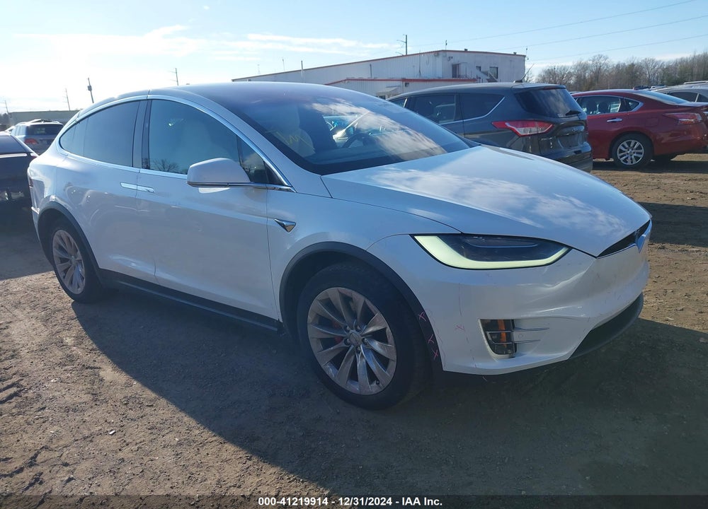 2019 TESLA MODEL X P100D/PERFORMANCE VIN: 5YJXCBE45KF188953