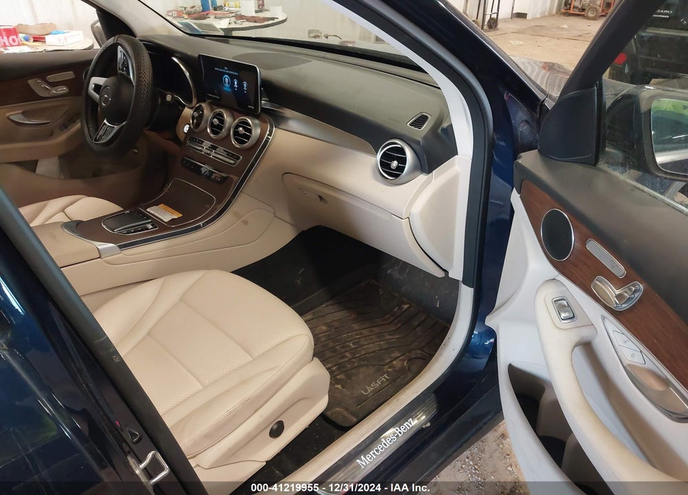 2022 MERCEDES-BENZ GLC 300 4MATIC SUV VIN: W1N0G8EB5NG105418