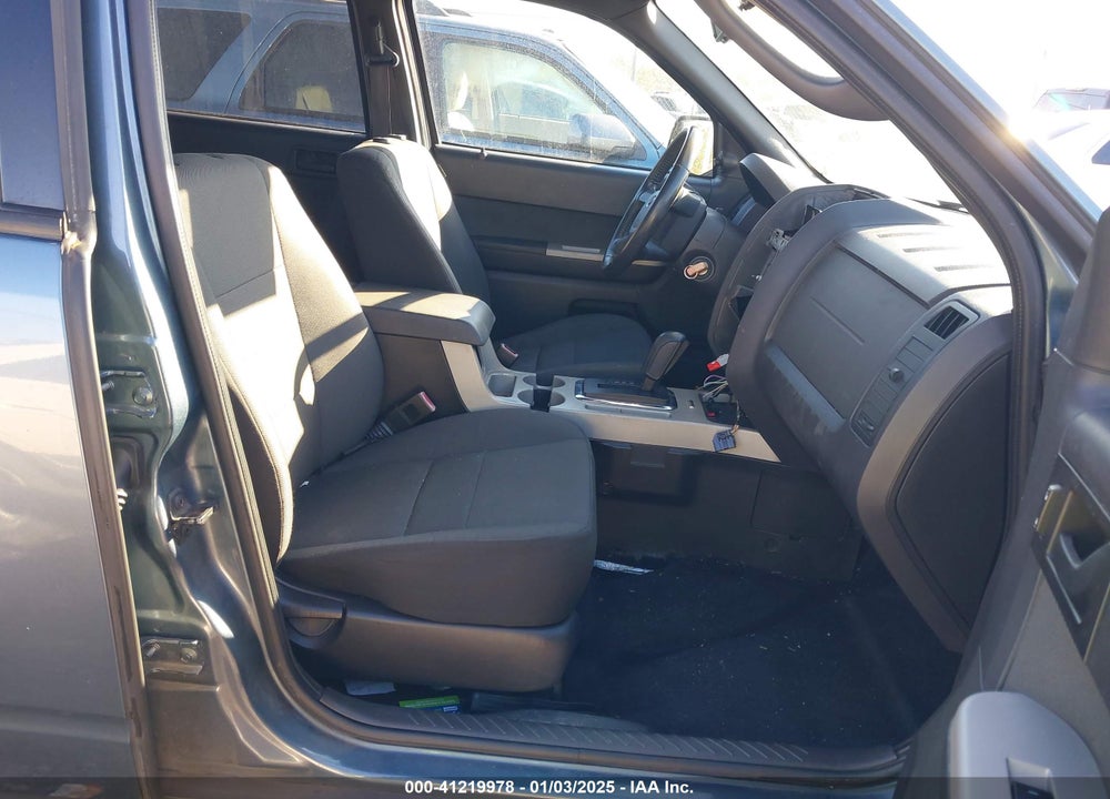 2010 FORD ESCAPE XLT VIN: 1FMCU0D77AKD30602