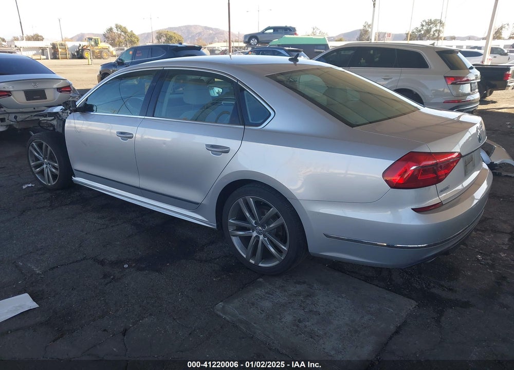 2016 VOLKSWAGEN PASSAT VIN: 1VWAT7A30GC061447