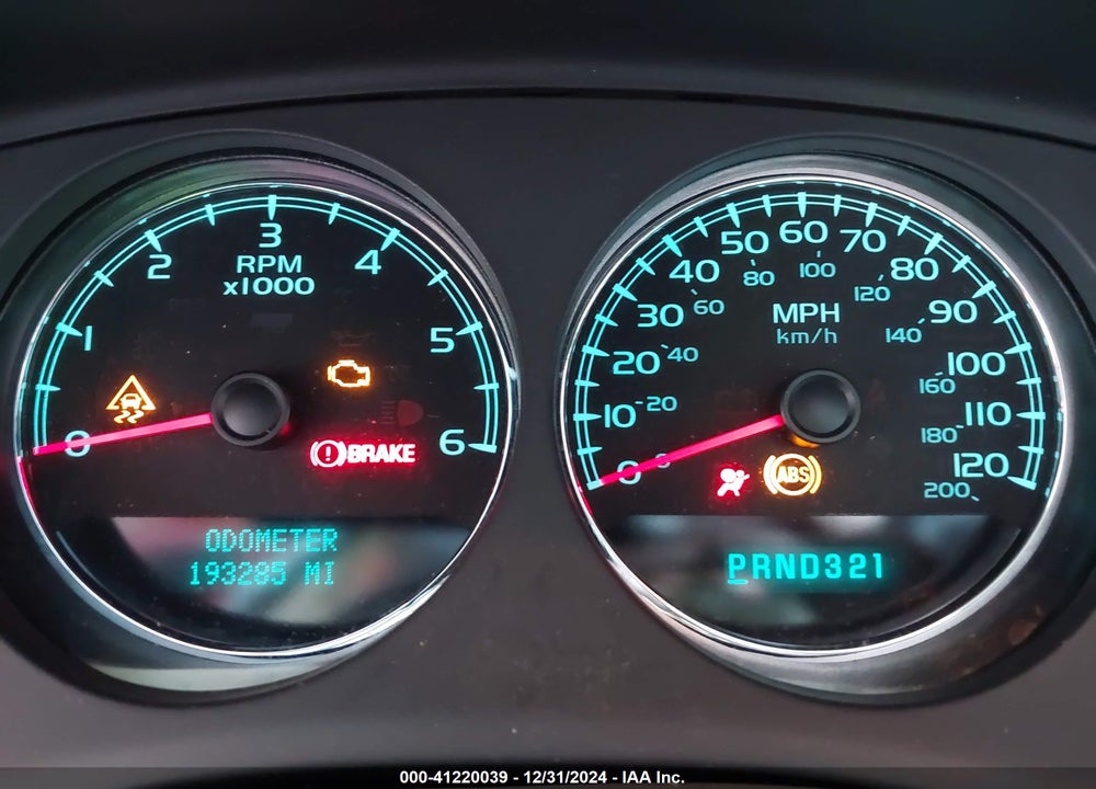 2007 GMC YUKON SLE VIN: 1GKFC13037R199025