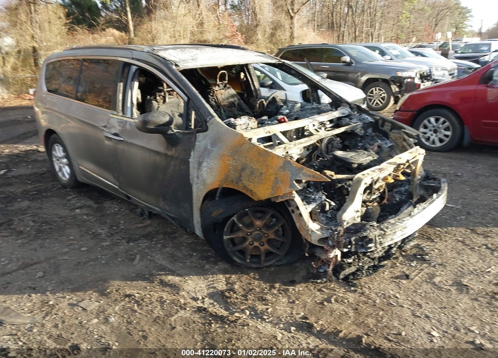 2020 CHRYSLER PACIFICA TOURING L VIN: 2C4RC1BG6LR271704