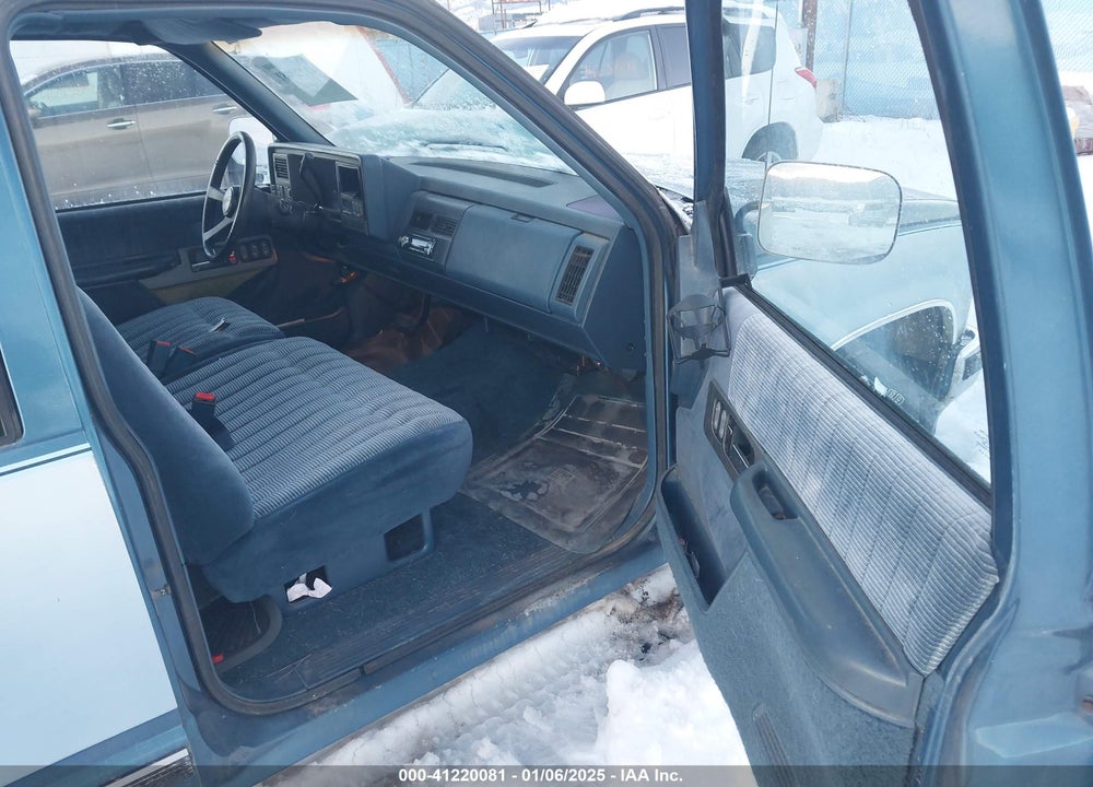 1990 GMC SIERRA C1500 VIN: 2GTEC19K6L1561125