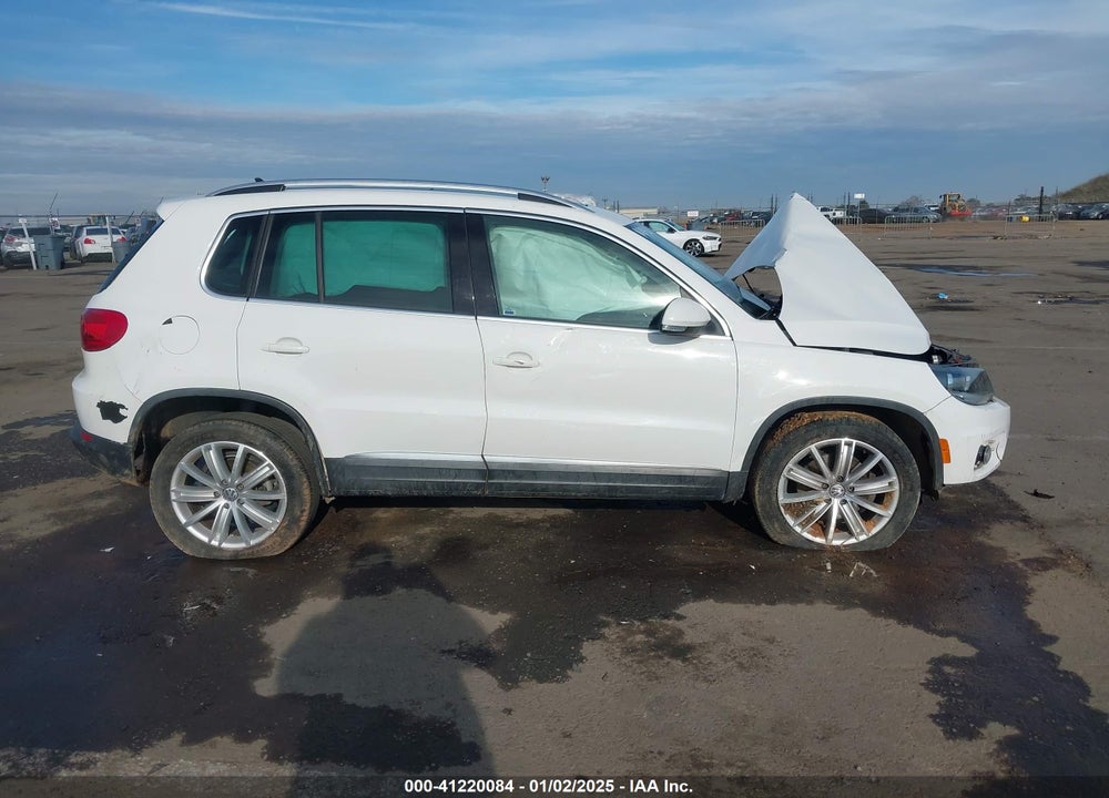 2013 VOLKSWAGEN TIGUAN SE VIN: WVGAV3AX1DW561325