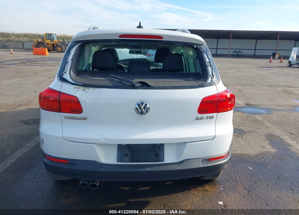 2013 VOLKSWAGEN TIGUAN SE VIN: WVGAV3AX1DW561325