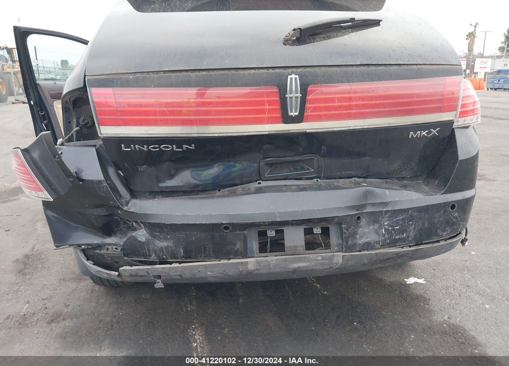 2008 LINCOLN MKX VIN: 2LMDU68C98BJ03872