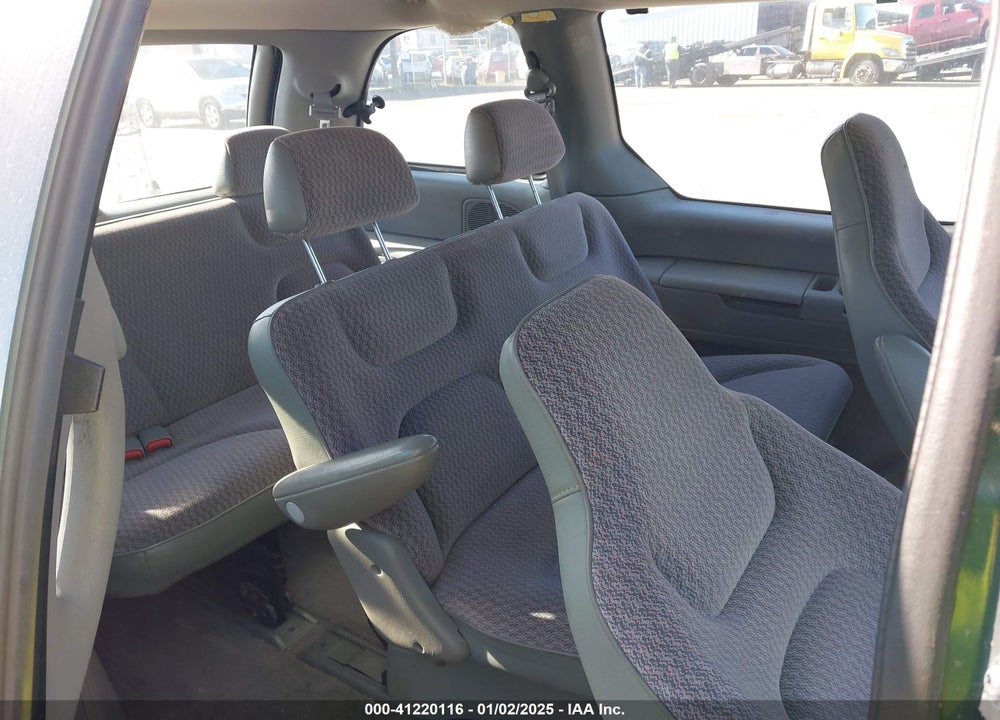 1999 DODGE CARAVAN VIN: 2B4FP25B6XR452043