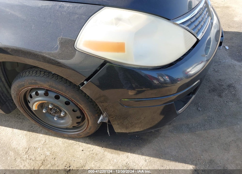 2009 NISSAN VERSA 1.8SL VIN: 3N1BC13E69L400936